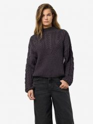 Noisy may Sweter "Haysa" w kolorze czarnym rozmiar: S. Czarne golfy damskie Noisy may, s, bez wzorów, ze splotem, bez ramiączek. Za 92.64 zł.