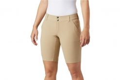 Szorty sportowe Columbia Saturday Trail™ Brązowy. Brązowe spodenki sportowe damskie Columbia, z materiału, trekkingowe. Za 179.99 zł.