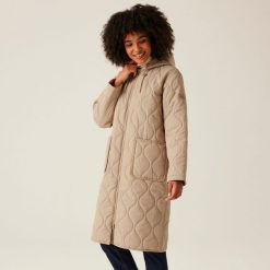 Jaycee II damska turystyczna pikowana kurtka. Brązowe kurtki damskie Regatta, bez wzorów, z puchu, bez kaptura. W wyprzedaży za 345.30 zł.