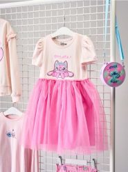 Sukienka z tiulowym dołem Lilo & Stitch - wielobarwny. Sukienki dziewczęce Sinsay, bez wzorów, z tiulu, bez ramiączek. Za 29.99 zł.
