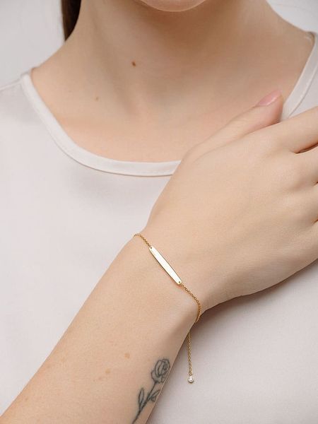 Pandora Pozłacana bransoletka z elementem ozdobnym rozmiar: 18. Żółte bransoletki damskie Pandora, pozłacane. Za 419.95 zł.