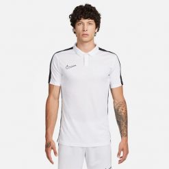Koszulka sportowa męska Nike Drifit Academy. Niebieskie t-shirty sportowe męskie Nike, m, z materiału, bez ramiączek, na fitness i siłownię, dri-fit (nike). Za 179.99 zł.