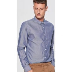 Gładka koszula slim fit - Turkusowy. Niebieskie koszule męskie Cropp, l, bez wzorów, bez kołnierzyka, bez ramiączek. Za 69.99 zł.