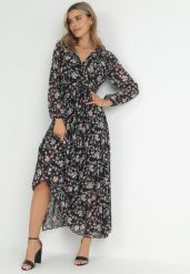 Czarna Sukienka Maxi z Gumką w Talii i Plisowanym Dółem Danora. Czarne sukienki damskie Born2be, l, bez wzorów, bez kołnierzyka, bez ramiączek, maxi, kopertowe. W wyprzedaży za 135.99 zł.