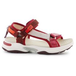Sandały D.Franklin Sneakers Sandal Strips DFSH406003-Burg czerwone. Czerwone sandały damskie bez wzorów, bez obcasa. Za 503.88 zł.