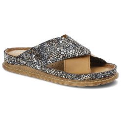 Brązowe Klapki Maciejka Wygodne Skórzane Buty. Brązowe klapki damskie Maciejka, bez wzorów, z dresówki, bez obcasa, na obcasie. Za 205.00 zł.