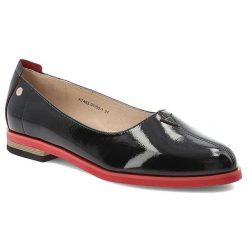 Baleriny damskie Maciejka, cholewka skóra naturalna lakierowana kontrastowa podeszwa wsuwany fason zaokrąglony nosek niski obcas, czarne, K7463-01/00. Czarne baleriny damskie Maciejka, bez wzorów, z lakierowanej skóry, bez obcasa, na obcasie. Za 309.00 zł.