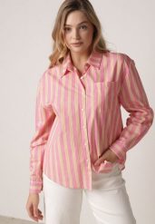 Różowa Bawełniana Koszula o Kroju Oversize Ozdobiona Pionowymi Paskami Ulialia. Czerwone koszule damskie Born2be, l, bez wzorów, z bawełny, klasyczne, bez kołnierzyka, bez ramiączek. Za 139.99 zł.
