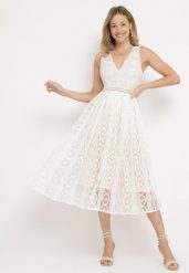 Jasnobeżowa Rozkloszowana Sukienka z Plisowanym Dołem i Ozdobnymi Haftami Asorasia. Brązowe sukienki damskie Born2be, na co dzień, m, bez wzorów, eleganckie, bez kołnierzyka, bez ramiączek, midi, plisowane. W wyprzedaży za 159.99 zł.