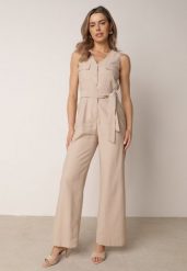 Beżowy Wiskozowy Kombinezon Bez Rękawów z Wiązanym Paskiem w Stylu Safari Thitae. Brązowe kombinezony damskie Born2be, l, bez wzorów, z tkaniny, biznesowe, bez kołnierzyka, bez ramiączek. Za 219.99 zł.
