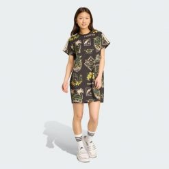 Sukienka adidas X FARM Commercial. Czarne sukienki damskie Adidas, xs, bez wzorów, bez kołnierzyka, bez ramiączek. Za 239.00 zł.