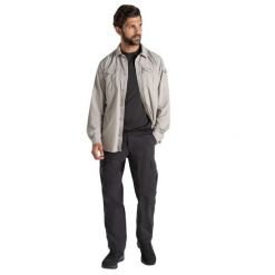 Spodnie cargo Craghoppers NosiLife III. Czarne spodnie materiałowe męskie CRAGHOPPERS, bez wzorów, sportowe. W wyprzedaży za 378.00 zł.