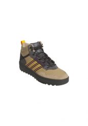 Buty męskie do chodzenia adidas JR6704. Brązowe obuwie do biegania damskie Adidas. Za 249.00 zł.