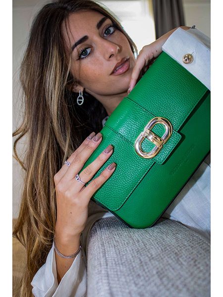 Victor & Hugo Paris Skórzana kopertówka "Rose" w kolorze zielonym - 27 x 16 x 6 cm rozmiar: onesize. Zielone torebki wieczorowe Victor & Hugo Paris, bez wzorów, z materiału, bez kołnierzyka, bez ramiączek. Za 295.99 zł.