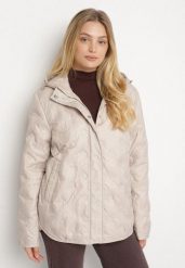 Beżowa Pikowana Kurtka Przejściowa z Kapturem Arivitte. Brązowe kurtki damskie Born2be, plus size, bez wzorów, z jeansu, z kapturem. Za 229.99 zł.