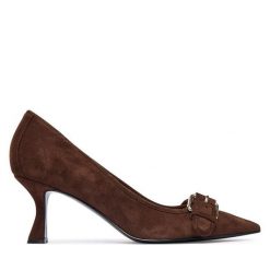 Czółenka Guess. Brązowe czółenka damskie Guess, z aplikacjami, bez obcasa. Za 584.99 zł.