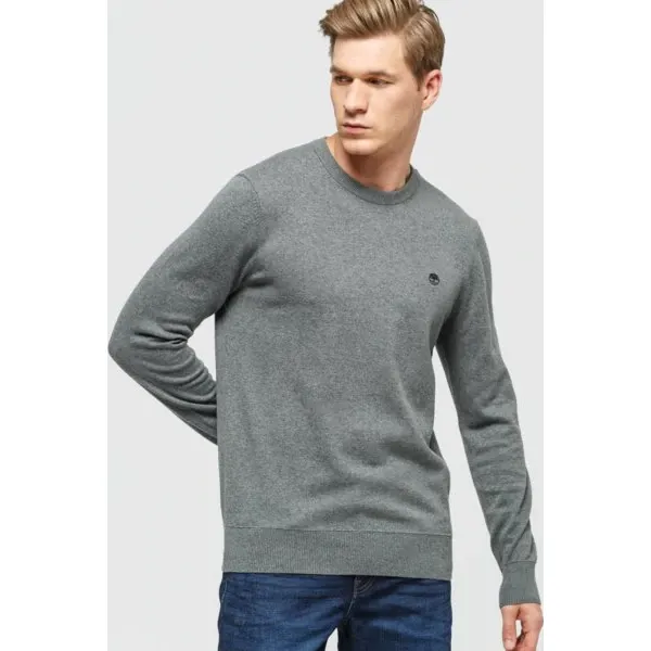 Timberland Sweter Williams River , szary, rozmiar M. Szare swetry męskie Timberland, m, z aplikacjami, z bawełny, bez kołnierzyka. W wyprzedaży za 263.99 zł.