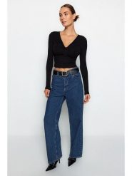 Trendyol Bluzka w kolorze czarnym rozmiar: L. Czarne bluzki damskie Trendyol, l, bez wzorów, bez kołnierzyka, bez ramiączek. Za 39.99 zł.