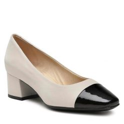 Półbuty Caprice. Białe półbuty damskie Caprice, bez wzorów, bez obcasa, na obcasie. Za 179.99 zł.