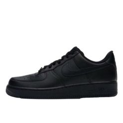 Buty do chodzenia męskie Nike Air Force 1 07. Czarne buty sportowe na co dzień męskie Nike, z materiału, bez zapięcia, trekkingowe, nike air force. Za 519.99 zł.