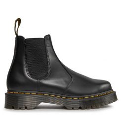 Sztyblety Dr. Martens. Czarne sztyblety męskie Dr. Martens, bez zapięcia. Za 759.99 zł.