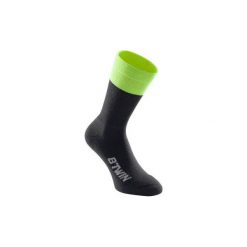 Skarpety Na Rower 500 Zimowe. Czarne skarpetki damskie B'TWIN, bez wzorów, z elastanu. Za 29.99 zł.