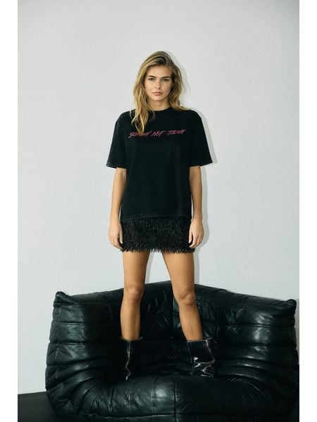 Noisy may Koszulka w kolorze czarnym rozmiar: L. Czarne bluzki damskie Noisy may, l, bez wzorów, bez kołnierzyka, bez ramiączek. Za 83.03 zł.