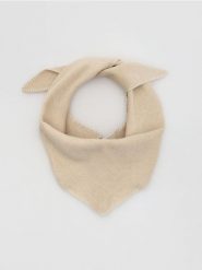 Szalik z dodatkiem wełny - złamana biel. Szaliki i kominy damskie Reserved, bez wzorów, z wełny. Za 99.99 zł.