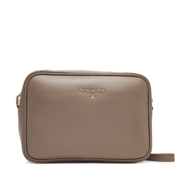 Torebka Patrizia Pepe. Brązowe listonoszki damskie Patrizia Pepe, bez wzorów, bez dodatków. Za 509.99 zł.