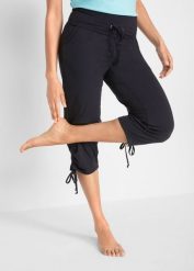 Spodnie rybaczki z marszczeniem, z mieszanki wiskozy. Czarne spodnie materiałowe damskie bonprix, bez wzorów, z wiskozy. Za 84.99 zł.