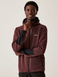 Regatta Kurtka softshellowa "Sarwood" w kolorze czerwonym rozmiar: XL. Czerwone kurtki outdoor męskie Regatta, xl, bez wzorów, bez kaptura. Za 148.45 zł.