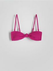 Góra od bikini - fuksja. Czerwone bikini damskie Reserved, bez wzorów. W wyprzedaży za 39.99 zł.