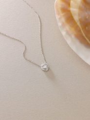 Lodie Silver Naszyjnik z zawieszką - dł. 42 cm rozmiar: onesize. Szare naszyjniki damskie Lodie Silver, z mosiądzu. Za 102.89 zł.