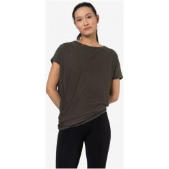 Koszulka z krótkim rękawem damska SUPER.NATURAL Yoga Loose Tee. Czarne bluzki sportowe damskie Super.natural, m, bez wzorów, bez ramiączek. Za 299.98 zł.
