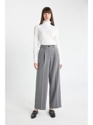 DeFacto Spodnie w kolorze szarym rozmiar: 38. Szare spodnie materiałowe damskie DeFacto, bez wzorów, z materiału, z podwyższonym stanem. Za 130.99 zł.