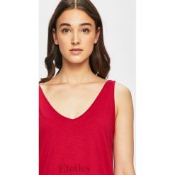 Jacqueline de Yong - Top. Zielone topy damskie Jacqueline de Yong, l, bez wzorów, z dzianiny, bez kołnierzyka. W wyprzedaży za 27.90 zł.