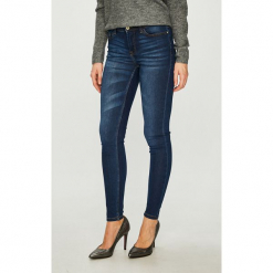Jacqueline de Yong - Jeansy. Niebieskie jeansy damskie Jacqueline de Yong. W wyprzedaży za 59.90 zł.