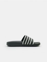 Klapki w paski - khaki. Brązowe klapki i japonki męskie Sinsay. Za 29.99 zł.