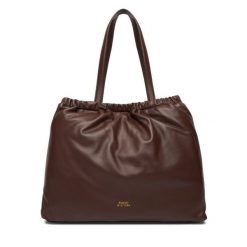 Torebka Tommy Hilfiger. Czerwone torebki klasyczne damskie Tommy Hilfiger, bez wzorów, bez dodatków. Za 1,099.00 zł.