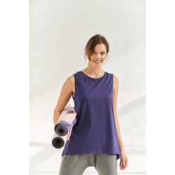 Top do jogi Moonholi Galaxy z asymetrycznym tyłem. Białe topy damskie MOONHOLI, m, bez wzorów, z asymetrycznym kołnierzem. Za 299.00 zł.