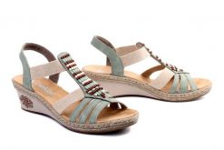 RIEKER V2451-52 green, sandały damskie. Zielone sandały damskie Rieker, bez wzorów, bez obcasa, na koturnie. Za 179.94 zł.