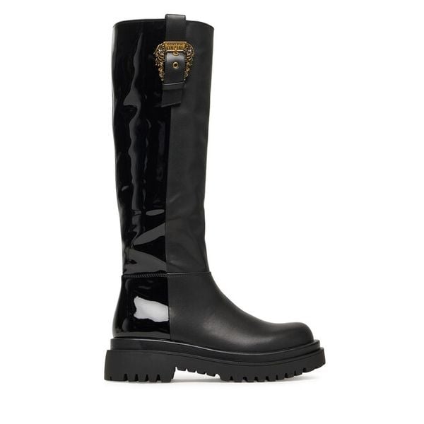Kozaki Versace Jeans Couture. Czarne kozaki damskie Versace Jeans Couture, z jeansu, bez obcasa, na płaskiej podeszwie. Za 979.99 zł.