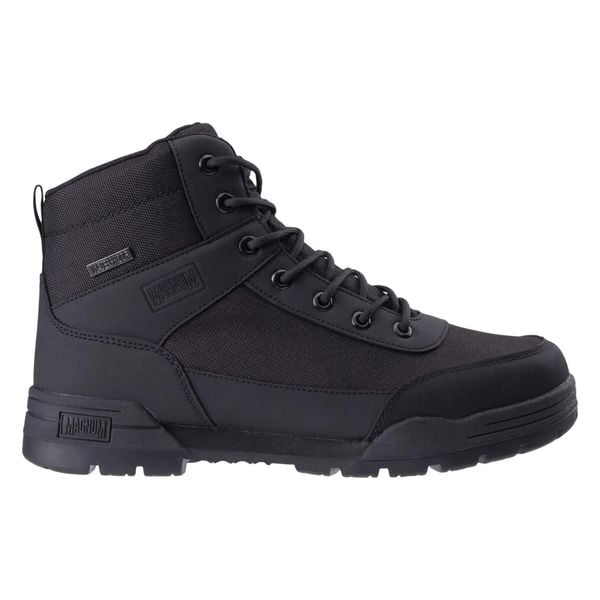 Średnie buty trekkingowe Magnum Armory Wp. Czarne buty trekkingowe męskie MAGNUM, z gumy, bez zapięcia, outdoorowe. Za 413.04 zł.