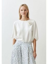 More & More Bluza w kolorze kremowym rozmiar: 44. Brązowe bluzy bez kaptura damskie MORE & MORE. Za 118.01 zł.