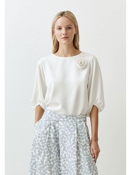 More & More Bluza w kolorze kremowym rozmiar: 44. Brązowe bluzy bez kaptura damskie MORE & MORE. Za 122.67 zł.