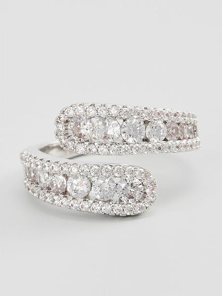 U.S. Polo Assn. Pierścionek z kryształami rozmiar: onesize. Szare pierścionki damskie U.S. Polo Assn., z kryształem, metalowe. Za 86.99 zł.