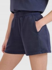 SPODENKI DAMSKIE 4F DRESOWE TSHOF609 KRÓTKIE KOLOR SZARY. Szare spodenki sportowe damskie 4f, l, z dresówki, do biegania. Za 99.99 zł.