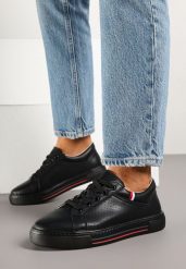 Czarne Sneakersy Tenisówki ze Skóry Naturalnej Zdobione Perforacją Tillirene. Czarne trampki i tenisówki damskie Renee, z aplikacjami, z jeansu. Za 169.99 zł.