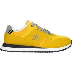 Buty do chodzenia męskie Umbro UFP38396SYEG. Żółte buty sportowe na co dzień męskie Umbro, z dresówki, bez zapięcia, trekkingowe. Za 203.00 zł.