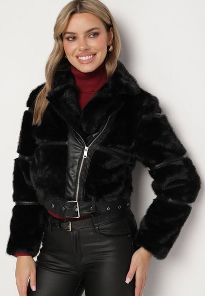 Czarna Futrzana Kurtka Ozdobiona Paskiem z Klamrą Norielith. Czarne kurtki damskie Born2be, na zimę, l, bez wzorów, z futra, bez kaptura. Za 139.99 zł.